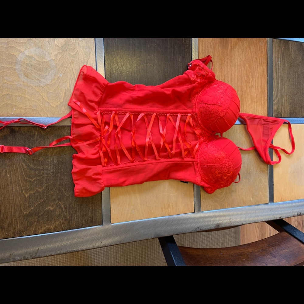 Two piece corset with removable garter. Red size S